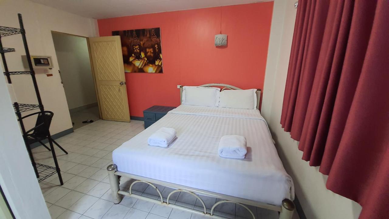 D.D. Inn Beach Guesthouse Pattaya Kültér fotó