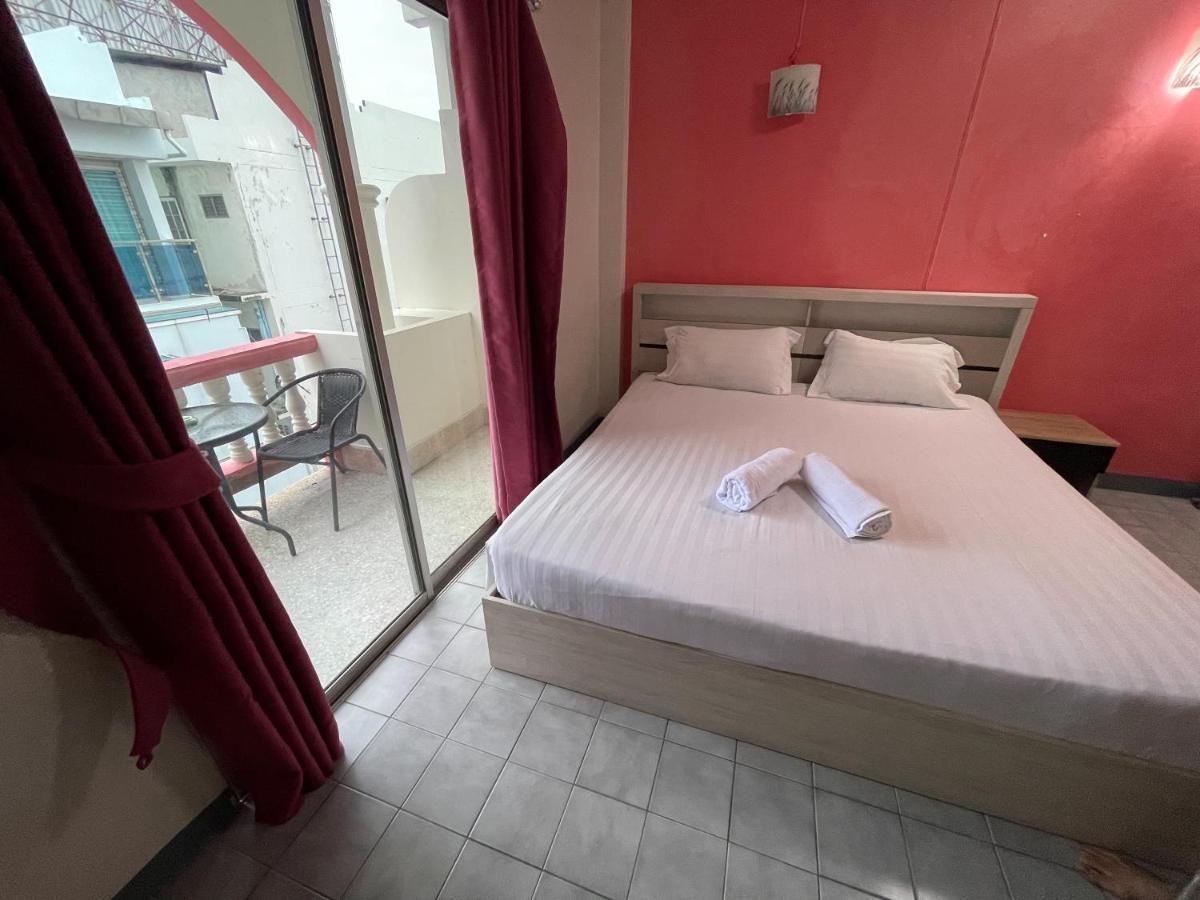 D.D. Inn Beach Guesthouse Pattaya Kültér fotó