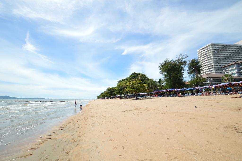 D.D. Inn Beach Guesthouse Pattaya Kültér fotó