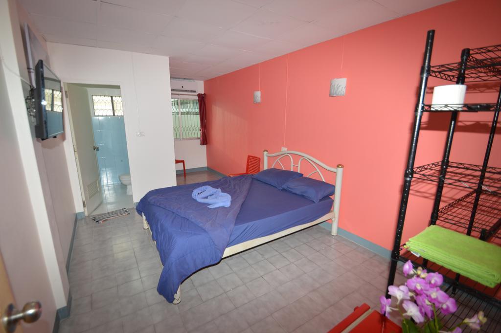 D.D. Inn Beach Guesthouse Pattaya Kültér fotó